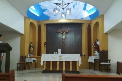 Remodelacion del altar de la capilla del Hogar San Pablo